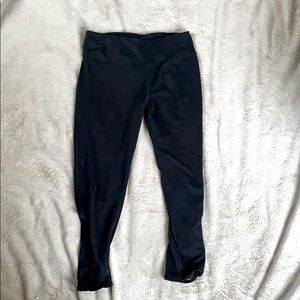 Black Yoga-Capri Leggings